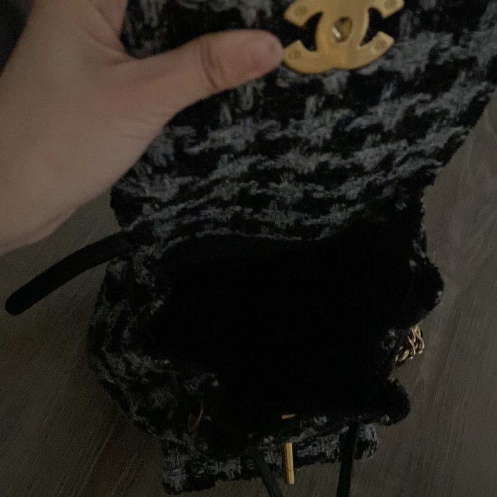 Chanel tweed duma backpack - Picture 6 of 8